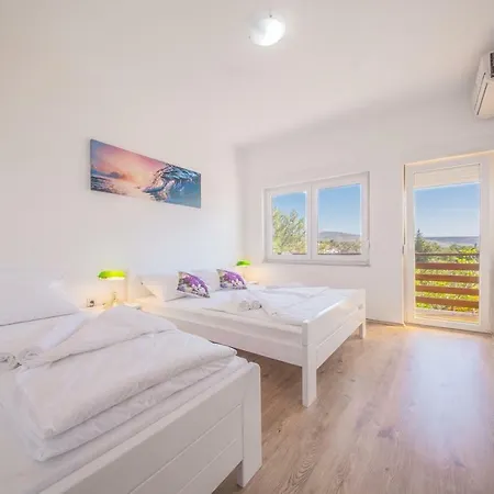 Triple Starigrad 17698e 3* Starigrad Paklenica