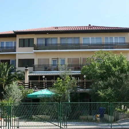 Gasthof Triple Starigrad 17698e Starigrad Paklenica